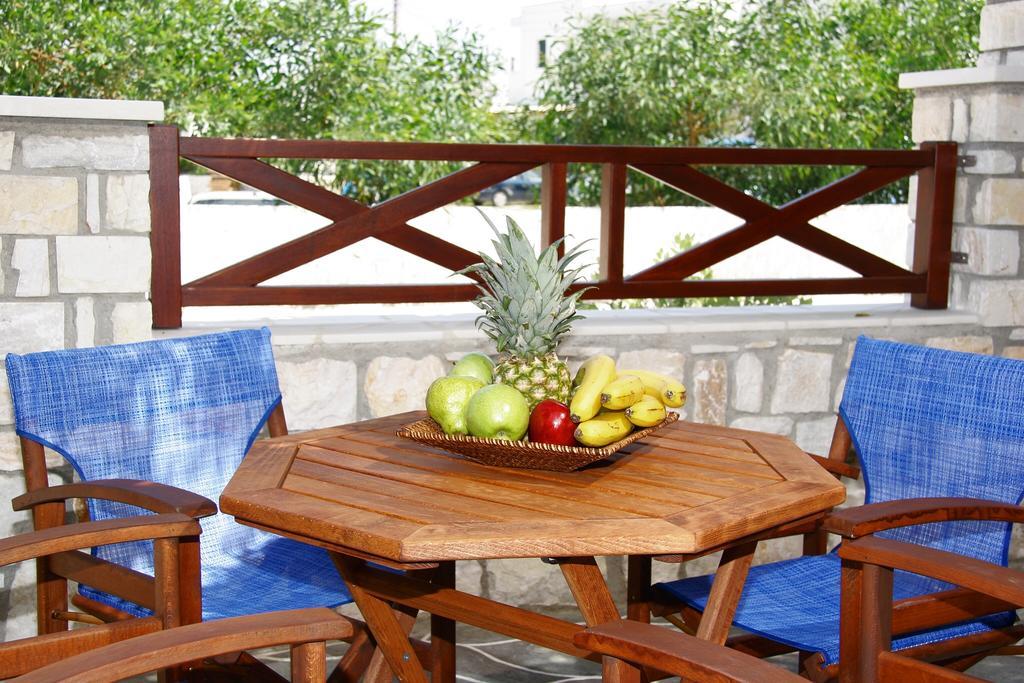Anna Platanou Hotel Parikia  Bagian luar foto